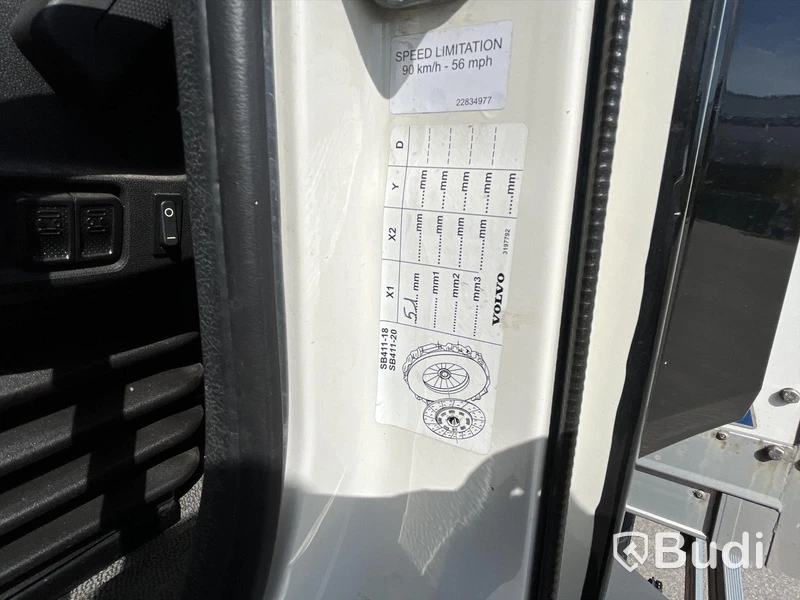 Lastbil Volvo FL -2020 | Höj- & sänkskåp | SKAB | Automat | Zepro