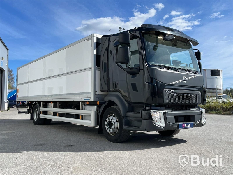 Lastbil Volvo FL -2020 | Höj- & sänkskåp | SKAB | Automat | Zepro