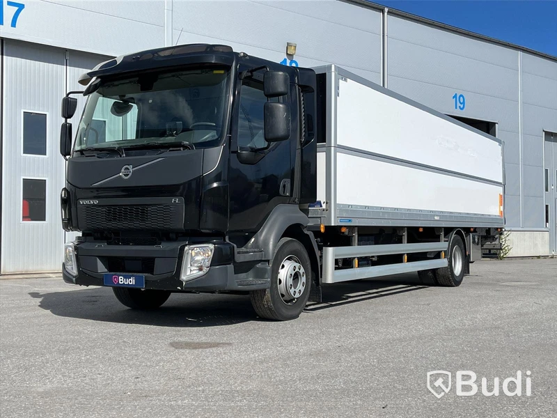 Lastbil Volvo FL -2020 | Höj- & sänkskåp | SKAB | Automat | Zepro