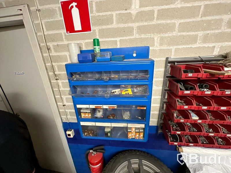 Väggmonterad sortimentsförvaring