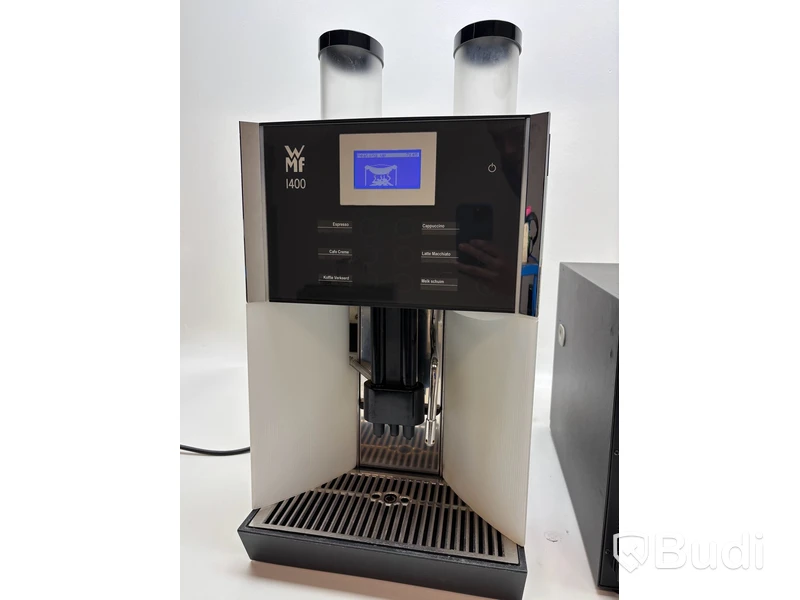Kaffemaskin WMF 1400 och mjölkkyl Vitrifrigo FG 10l WMFE