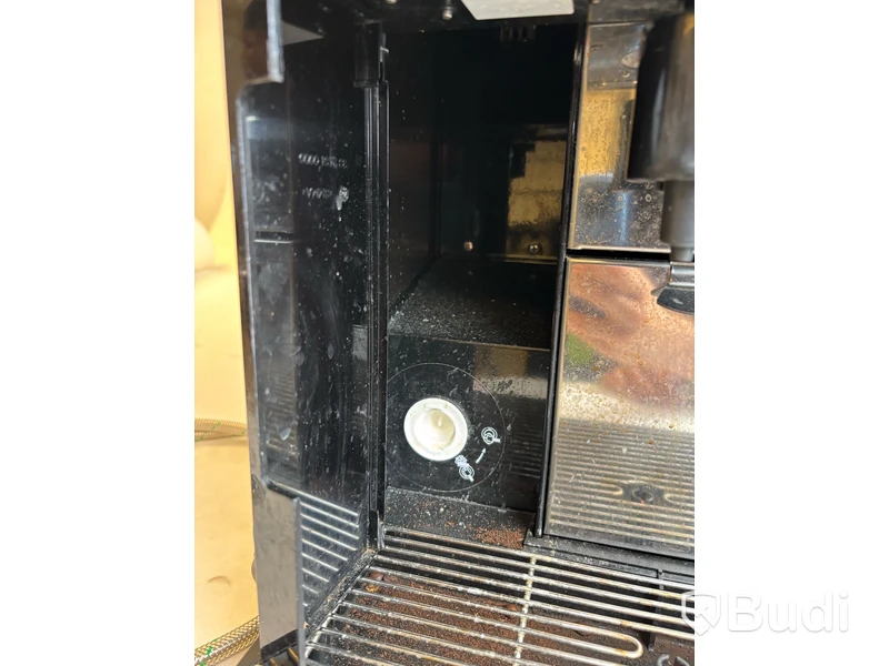 Kaffemaskin WMF 1200S och mjölkkyl Vitrifrigo FG 10L WMFE