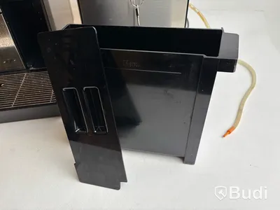 Kaffemaskin WMF 1200S och mjölkkyl Vitrifrigo FG 10L WMFE