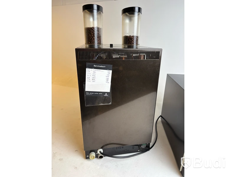 Kaffemaskin WMF 1200S och mjölkkyl Vitrifrigo FG 10L WMFE