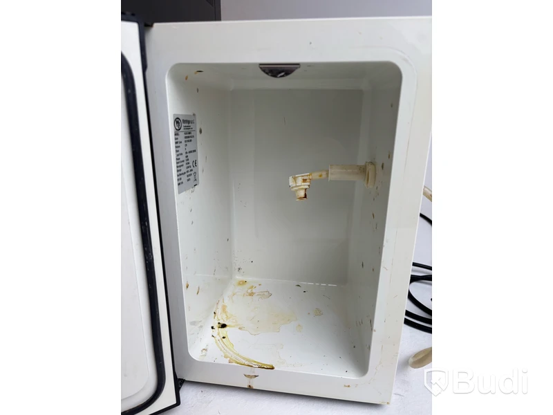 Kaffemaskin WMF 1200S och mjölkkyl Vitrifrigo FG 10L WMFE