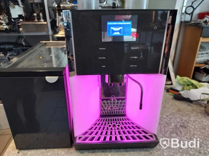 Kaffe/Espressomaskin WM Espresso m mjölkdispenser