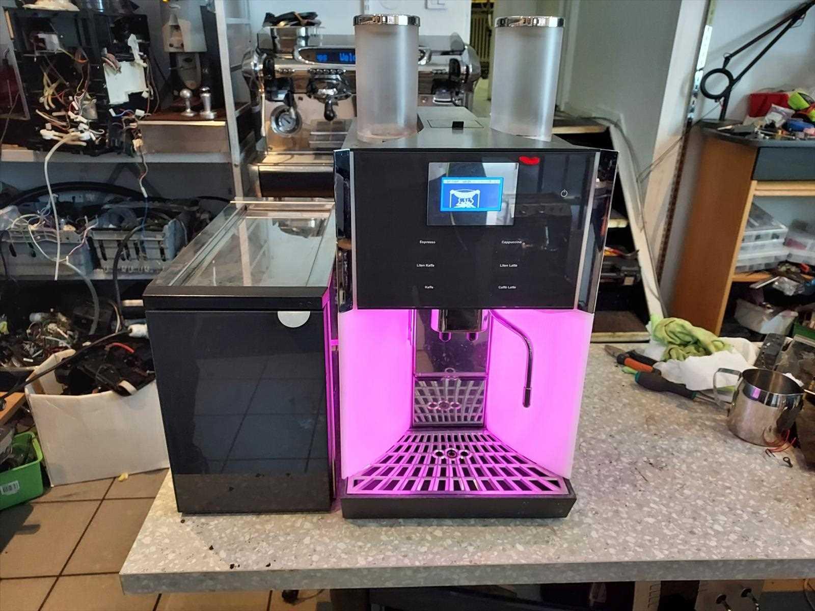 Kaffe/Espressomaskin WM Espresso m mjölkdispenser