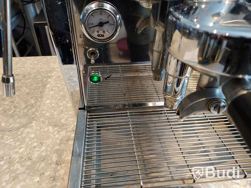 Kaffe/Espressomaskin Ecm Giotto. Auktionen omstartad.