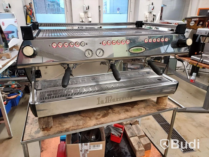 Kaffe/espressomaskin La Marzocco GB5 trippel