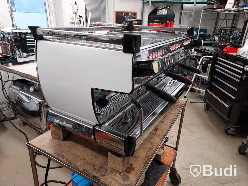 Kaffe/espressomaskin La Marzocco GB5 trippel