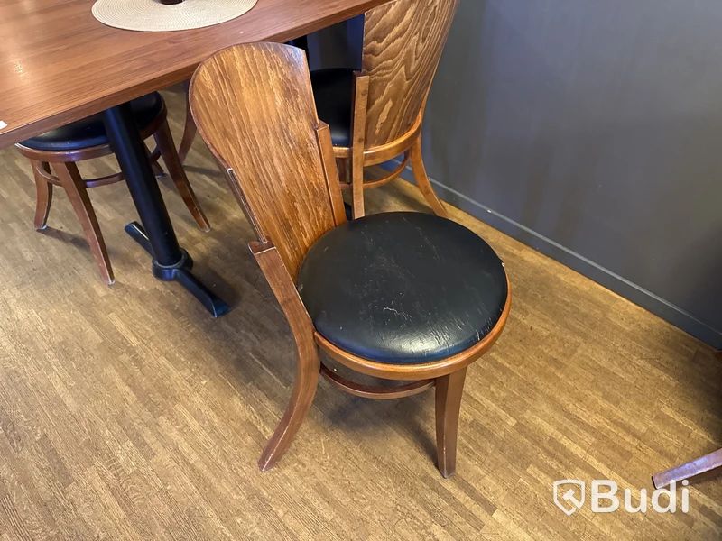 3 st bord & 10 st stolar