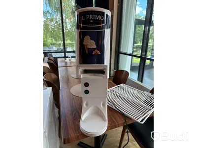 Kapselglassmaskin Il Primo med tillhörande frysbox