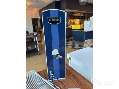 Kapselglassmaskin Il Primo med tillhörande frysbox