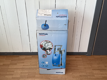 (NY) Högtryckstvätt Nilfisk Compact