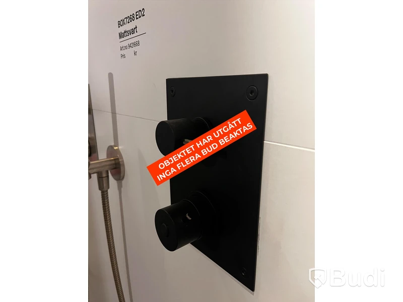 Tapwell box inbyggnadsdusch mattsvart (Obs! Behöver kompletteras med delar)