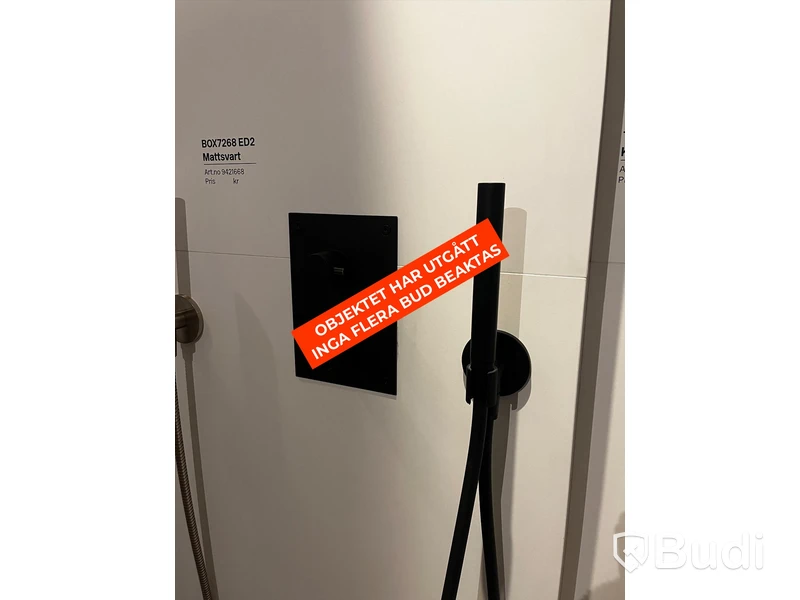 Tapwell box inbyggnadsdusch mattsvart (Obs! Behöver kompletteras med delar)