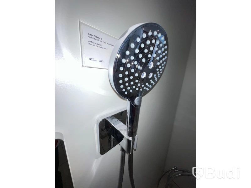 Duschpaket Axor och hansgrohe Obs! Fd. Utställningsex. Nypris ca 15 000 kr.