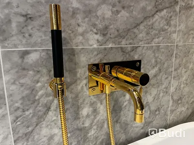 Badkarskit från Tapwell och Alterna Nypris ca 25 000 kr (Obs! Behöver kompletteras med delar)