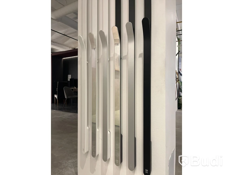 Handdukstork INR bow blank/svart (170cm) Nypris ca 5 700 kr