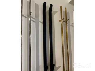 2st Handdukstorkar INR line svart Mått:170 cm Nypris ca 3000 kr/st
