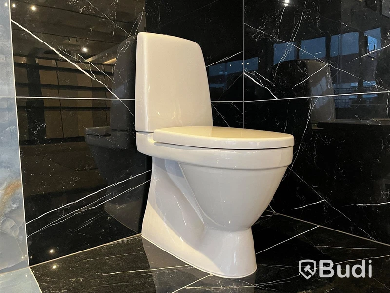 Golvstående WC Gustavsberg Nypris ca 3000 kr