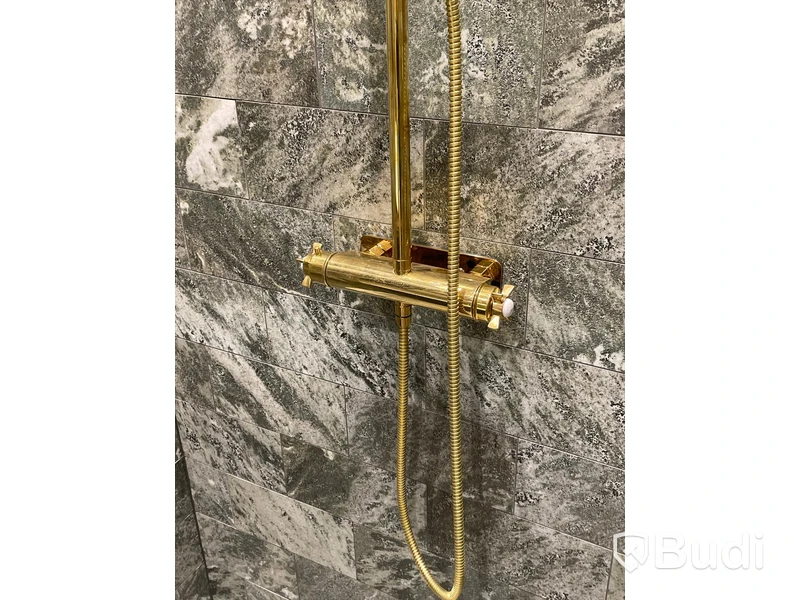 Takdusch Tapwell ink hyllor Nypris ca 18 600 kr