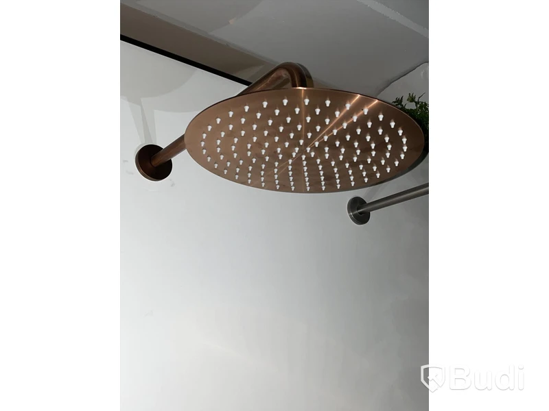 Dusch Primy inbyggnadsdusch amber Nypris ca 18 000 kr