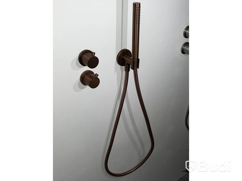 Dusch Primy inbyggnadsdusch amber Nypris ca 18 000 kr