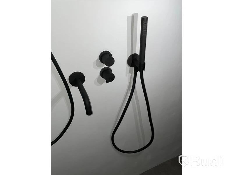 Dusch Primy inbyggnadsdusch m badpip coal Nypris ca 18 000 kr