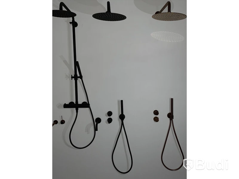 Dusch Primy inbyggnadsdusch m badpip coal Nypris ca 18 000 kr