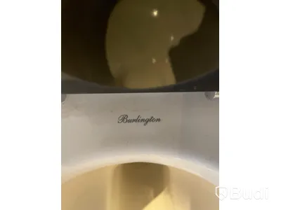 WC-stol Burlington Obs!Fd. utställningsex. Nypris ca 7500 kr