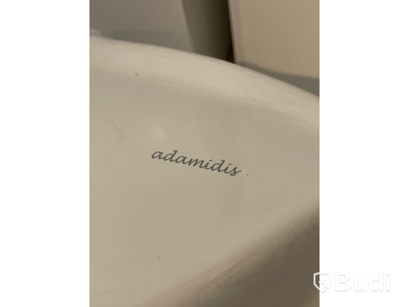 Kommod från westerbergs med handfat från adamidis Obs! Fd. utställningsex.