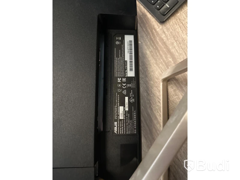 Asus VA326 curved datorskärm 144Hz 32 tum