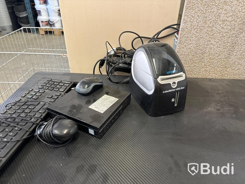 Dell dator samt etikettskrivare