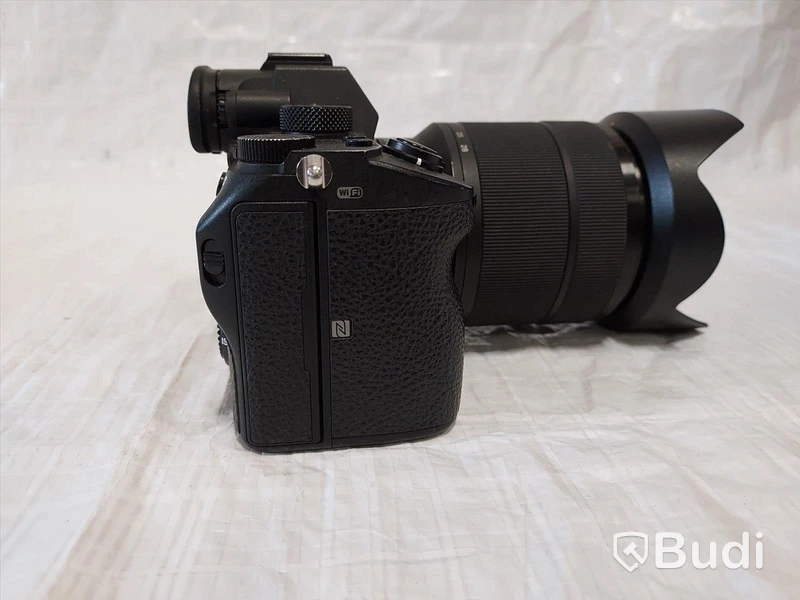 Sony Alpha 7 III kamera m objektiv