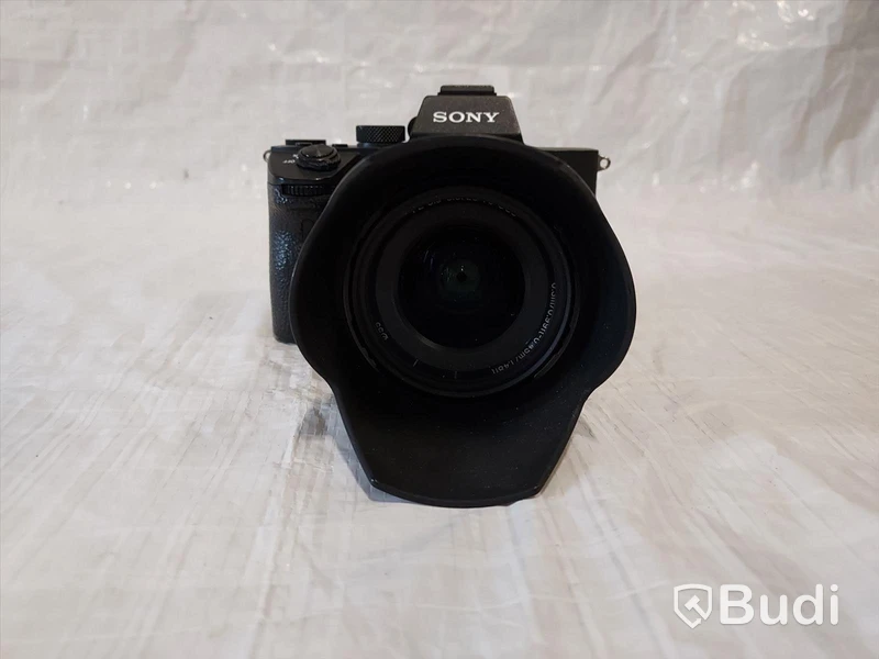 Sony Alpha 7 III kamera m objektiv