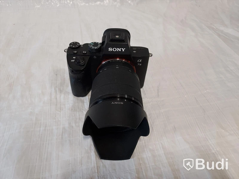 Sony Alpha 7 III kamera m objektiv
