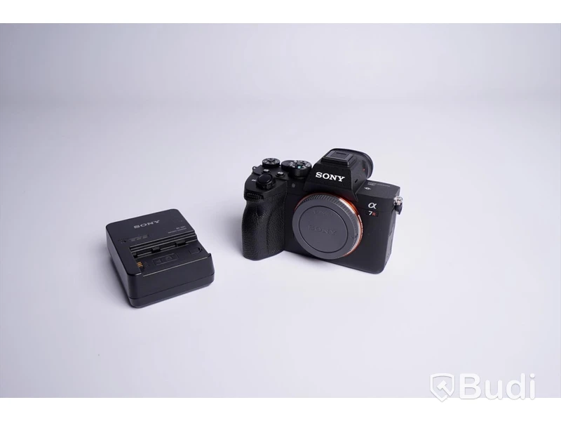 Sony A7RIV kamerahus ink orginalkartong och laddare och batteri