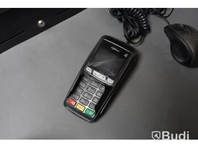 Kassasystem - PI Electronique inkl. kassalåda, kvittoskrivare, kortterminal, datormus och kontrollenhet.