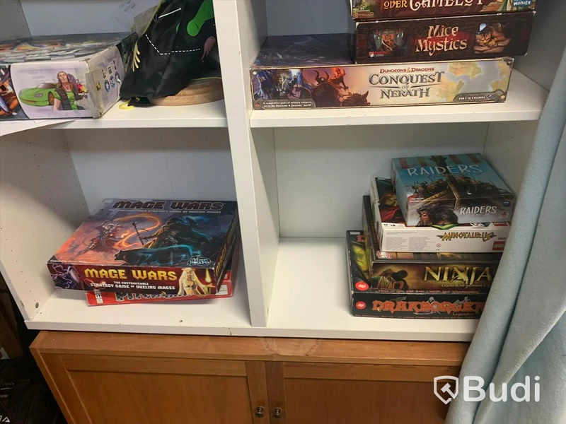 Spel och övrigt inkråm från Spelföreningen Kattcom i konkurs