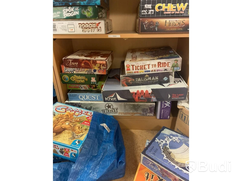 Spel och övrigt inkråm från Spelföreningen Kattcom i konkurs