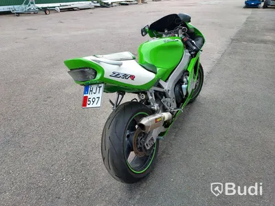Kawasaki Ninja ZX7R (900cc) - 98