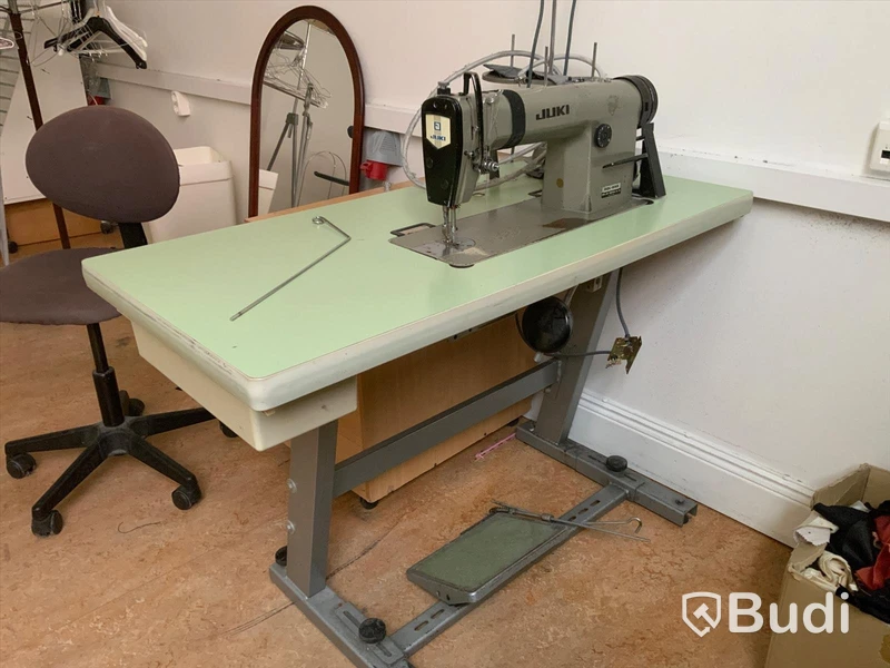Juki Symaskin DDL-555 med bord