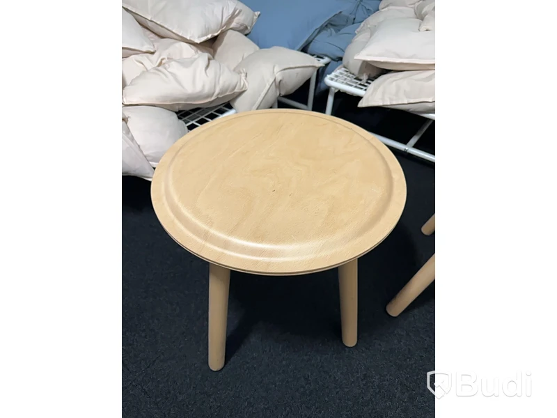 Modulsoffa med kuddar och 2 st bord