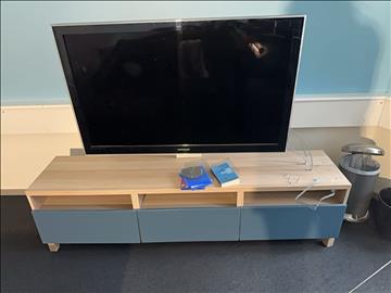 TV samsung 46 tum och bänk 180x40x50 cm
