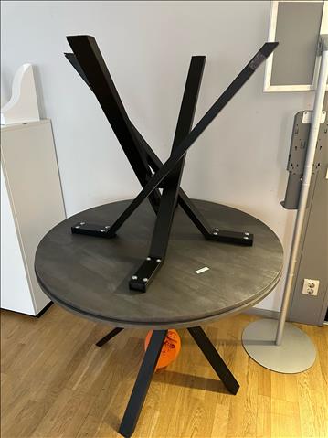 2 st bord IKEA Mariedamm 105x76 cm 