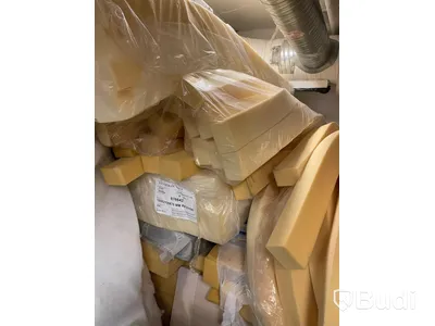 Parti möbeltyger inklusive diverse skumgummi