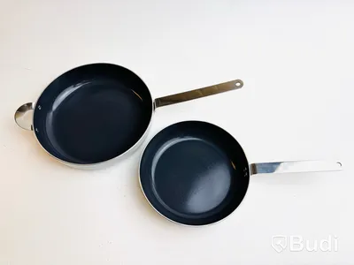 2 st. Stekpannor och en Kastrull Bon Centuri, ljusgrå