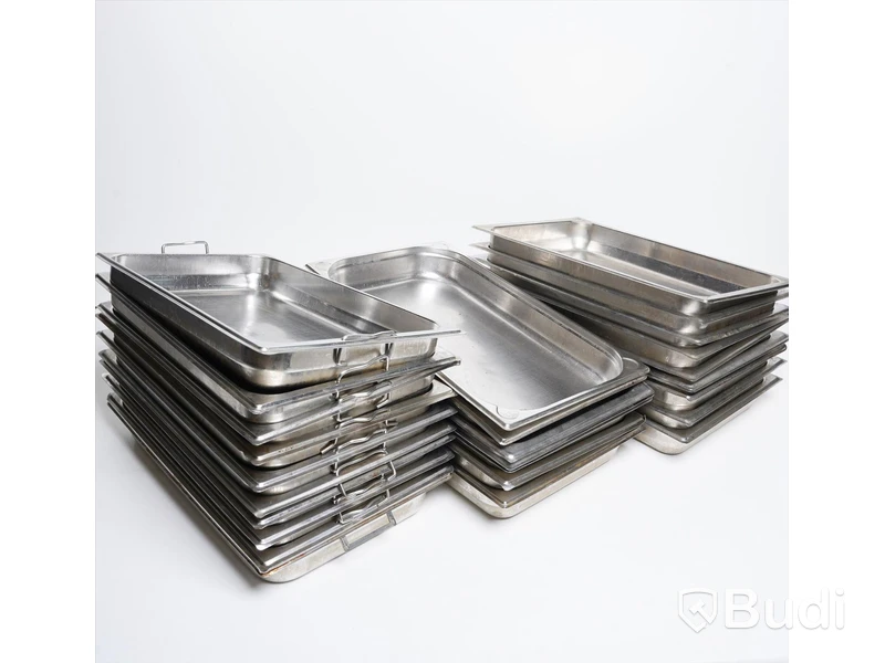 Diverse bleck - Längd 50 cm, Bredd 30 cm, Djup 6 cm.