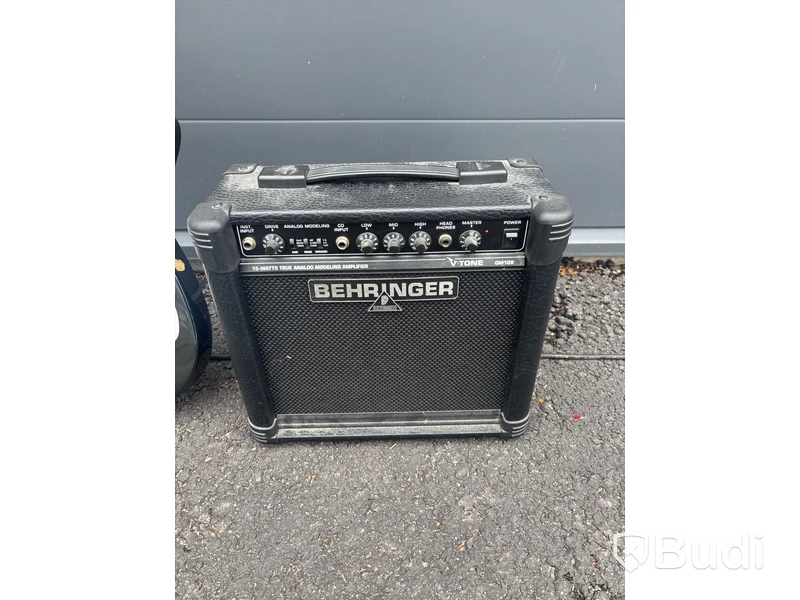 Elgitarr med förstärkare Behringer